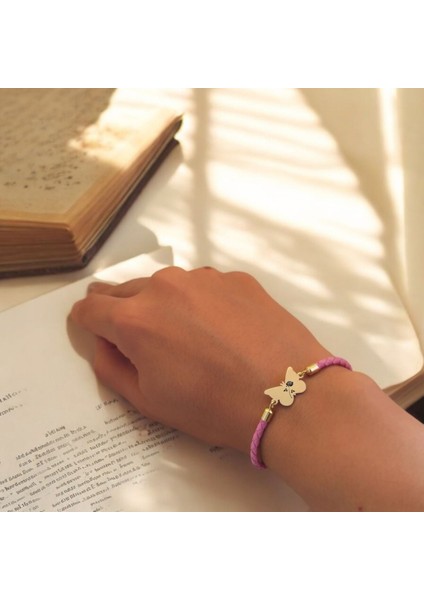 Gül Temalı Kelebek Motifli 14 Ayar Altın Plakalı Pembe Derili Hediye Bileklik-455SEMBOL