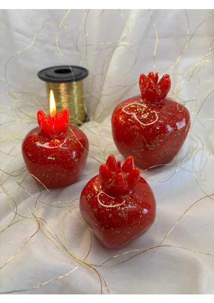 Dekoratif Parlak Kırmızı Nar Mumlar- Altın Benekli 3 Lü Set 10CM-9CM-8CM