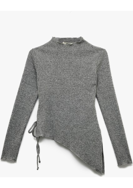 Uzun Kollu Dik Yaka Asimetrik Bağlama Detaylı Bluz