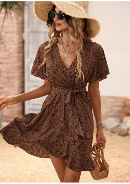 Kadın Kısa Kelebek Kollu Kruvaze Yakalı Belden Kuşaklı Kısa Desenli Süprem Elbise