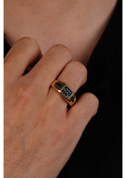 14 Ayar Altın Siyah Taşlı Erkek Yüzük 621 fiyatları