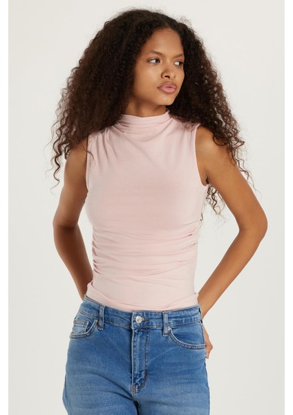 Kadın Slim Fit Viskon Sıfır Kol Boğazlı Gül Kurusu Bluz