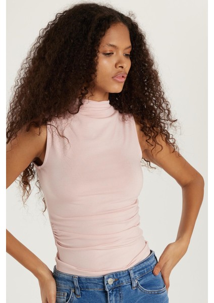 Kadın Slim Fit Viskon Sıfır Kol Boğazlı Gül Kurusu Bluz fiyatları