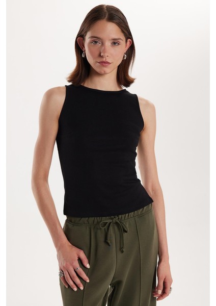 Kadın Modal Kumaş Slim Fit Dar Kesim Bisiklet Yaka Düz Basic Siyah Bluz