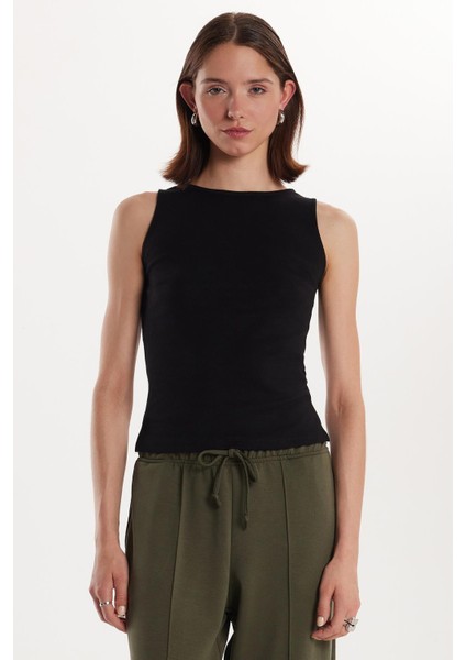 Kadın Modal Kumaş Slim Fit Dar Kesim Bisiklet Yaka Düz Basic Siyah Bluz fırsatları
