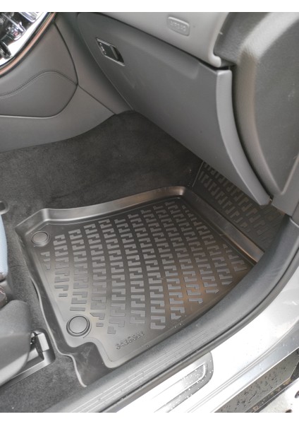 Mercedes Eqc Elektirikli 3D Siyah Havuzlu Paspas 2019 ve Sonrası fırsatları