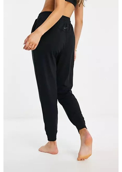Yoga Dri Fit Fleece 7/8 Jogger In Black Kadın Eşofman Altı Siyah fiyatları
