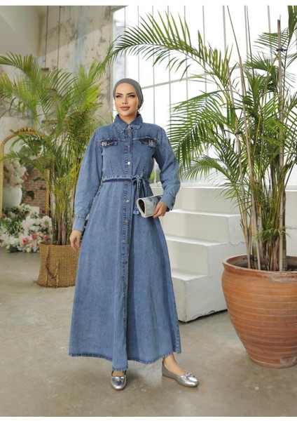 Kadın Boncuk Işlemeli Düğmeli Kot Elbise