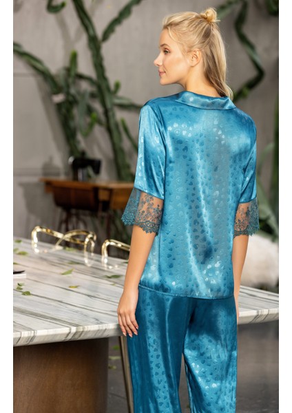 Kadın Mavi Desenli Saten Düğmeli Pijama Takımı Dantel Kol Detaylı Şık ve Rahat 2’li Set fiyatları
