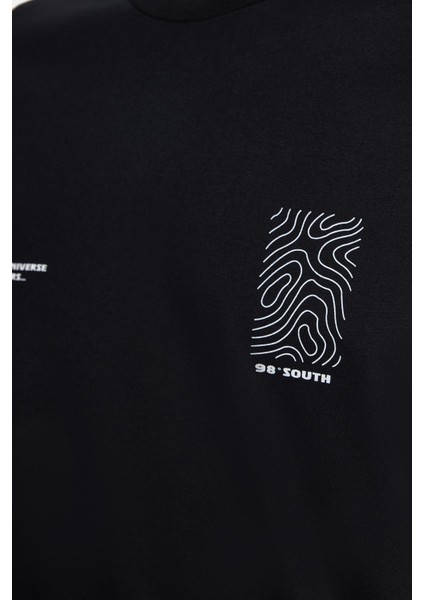 Erkek Slim Fit Dar Kesim %100 Pamuk Yumuşak Dokulu Baskılı Siyah Bisiklet Yaka Tişört modelleri