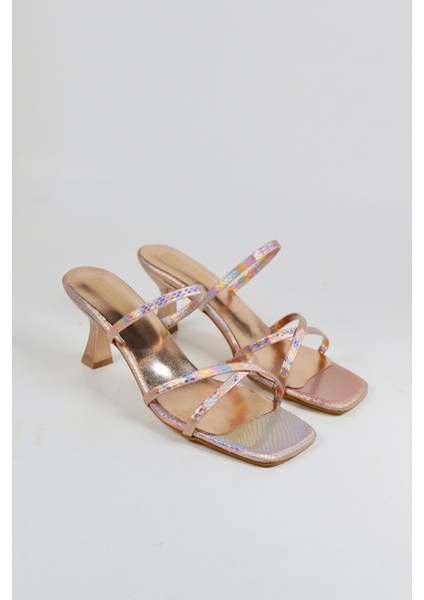 Kadın Bilekten Bağlamalı Metelik Kroko Topuklu Terlik