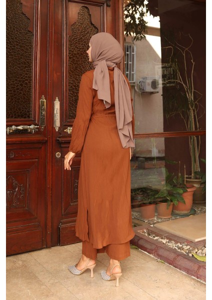 Yırtmaç Detaylı Uzun Takım Kahverengi indirimleri