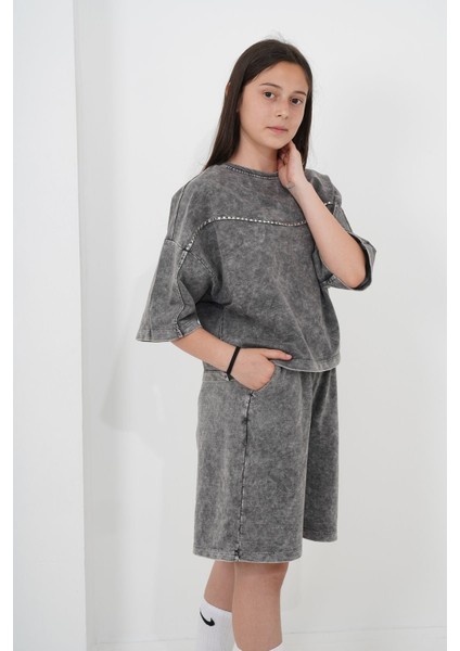 Kız Çocuk Oversize Yıkamalı Iki Iplik Kumaş Şortlu Takım modelleri