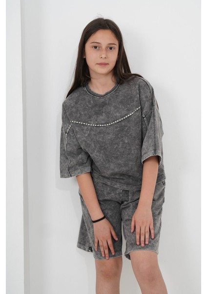 Kız Çocuk Oversize Yıkamalı Iki Iplik Kumaş Şortlu Takım fırsatları