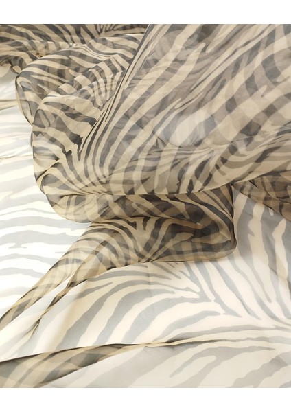 Kahve Siyah Renklerde Organze Tül (En 140 cm x Boy 360 Cm)