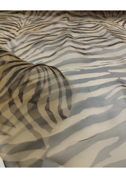 Kahve Siyah Renklerde Organze Tül (En 140 cm x Boy 360 Cm) fırsatları