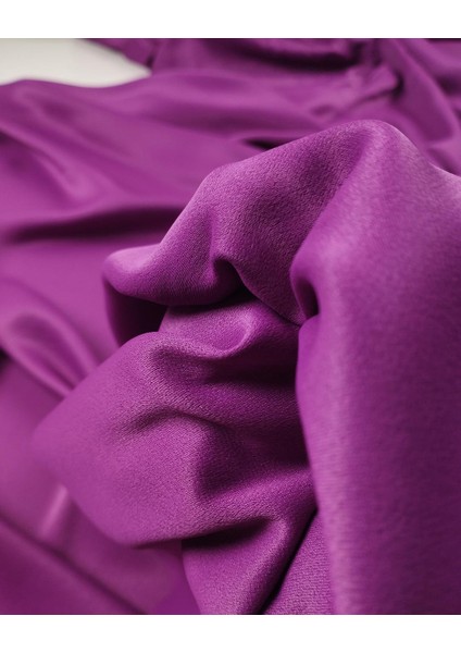 Leylağa Dönük Pembe Renkte Dolgun Esnek Saten (En 120 cm x Boy 240 Cm)
