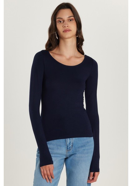 Kadın Slim Fit Dar Kesim Uzun Kollu Viskon Lacivert Bluz