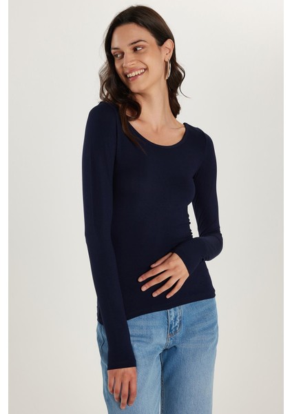 Kadın Slim Fit Dar Kesim Uzun Kollu Viskon Lacivert Bluz fırsatları