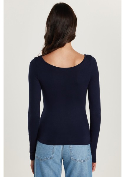 Kadın Slim Fit Dar Kesim Uzun Kollu Viskon Lacivert Bluz indirimleri