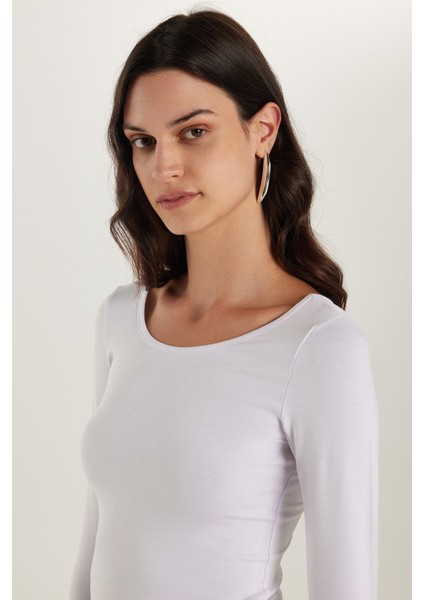 Kadın Slim Fit Dar Kesim Uzun Kollu Viskon Beyaz Bluz fiyatları