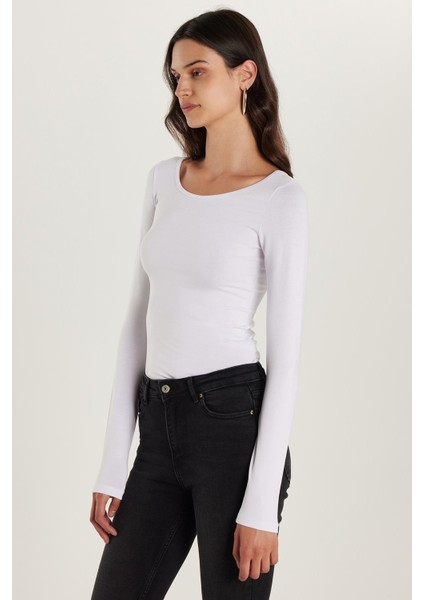 Kadın Slim Fit Dar Kesim Uzun Kollu Viskon Beyaz Bluz fırsatları