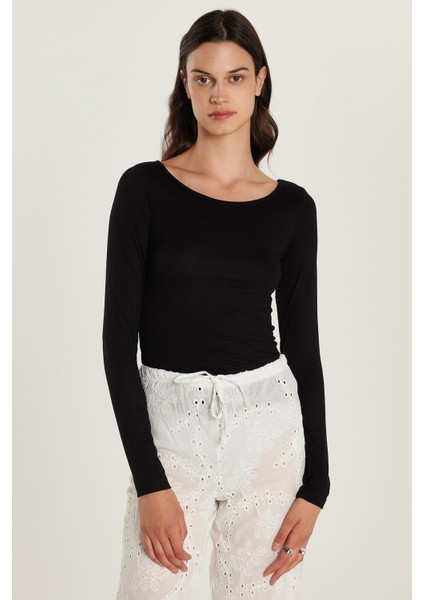 Kadın Slim Fit Dar Kesim Uzun Kollu Viskon Siyah Bluz fırsatları