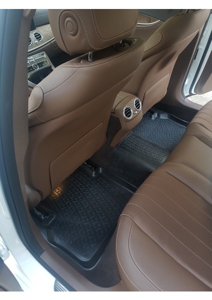 Mercedes E-Serisi W213 3D Siyah Havuzlu Paspas 2016 ve 2023 fiyatları