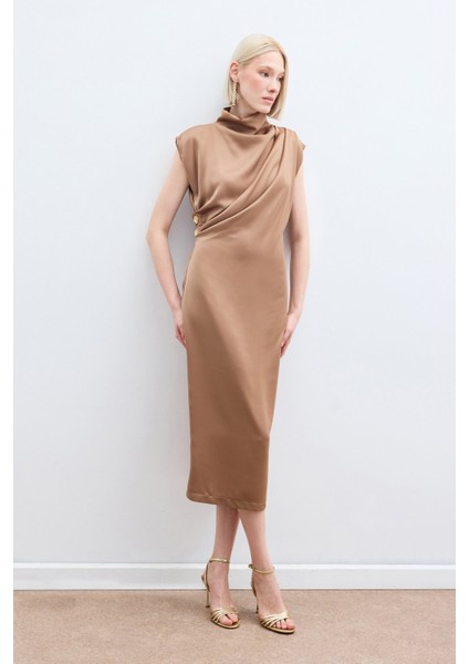 Düğme Detaylı Uzun Elbise - Camel