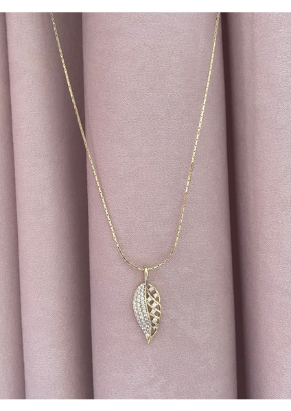 Xuping Jewelry 14 Ayar Altın Kaplama Zirkon Taşlı Yaprak Kolye modelleri