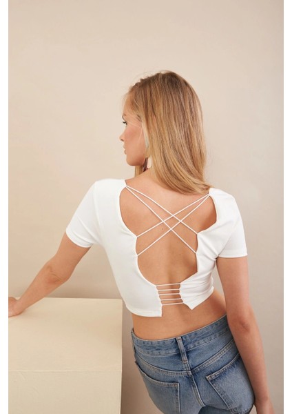 Kadın Beyaz Sırtı Açık Crop Bluz AN6038
