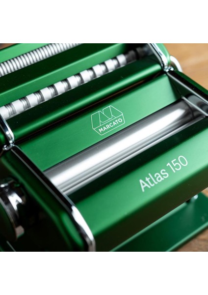 Atlas 150 Yeşil Makarna Makinesi + Pastawheel