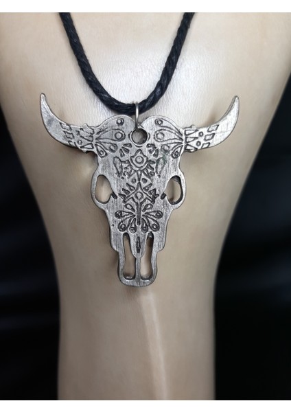 Etnik Desenli Boğa Kafası Kolye - Antik Gümüş Renkli Unisex Aksesuar fiyatları