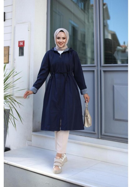 Kadın Fermuarlı Kısa Bondit Trençkot