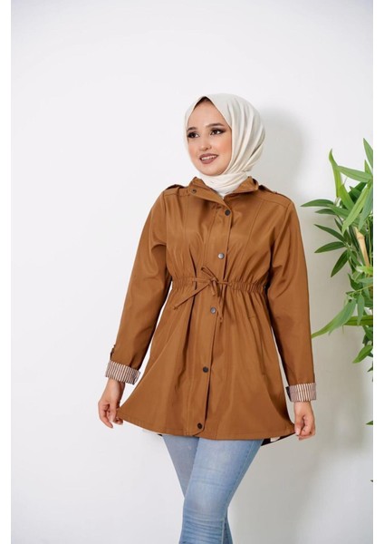 Kadın Kol Şeritli Fermuarlı Çıt Çıtlı Kısa Bondit Trençkot modelleri