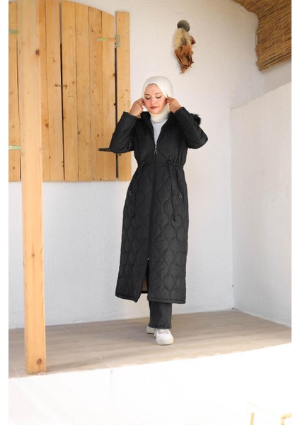 Kadın Tam Kürklü Kapüşonlu Kapitone Mont modelleri