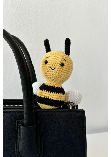 Elite El Yapımı Arı Maya Amigurumi Anahtarlık & Çanta Süsü 10 cm – %100 Pamuk Örgü Şirin Tasarım 1 Adet