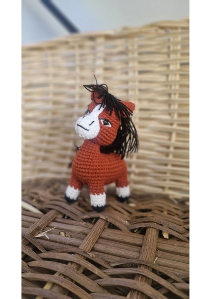 Elite Amigurumi At Anahtarlık – Neşeli Turuncu Figür El Yapımı Oyuncak 1 Adet fiyatları