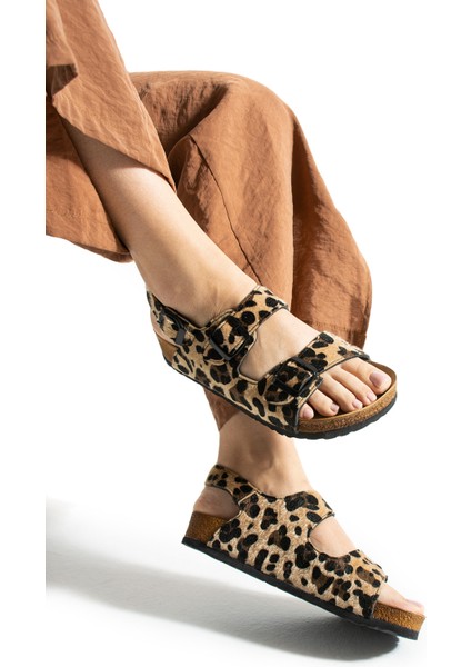 Çift Tokalı Leopar Sandalet