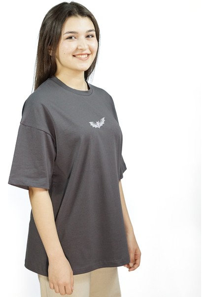 Nocturnis | Gri Renk Baskılı Kadın T-Shirt | Oversize modelleri