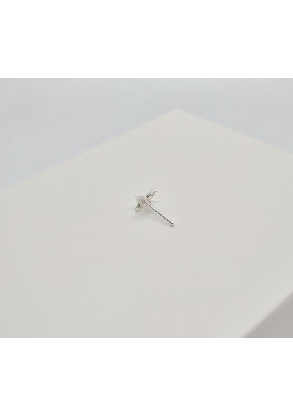 925 Ayar Gümüş Zirkon Taşlı '' Kelebek '' Hızma ( En: 5 mm Boy: 5 mm ) fırsatları
