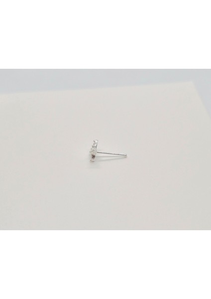 925 Ayar Gümüş Zirkon Taşlı '' Kelebek '' Hızma ( En: 5 mm Boy: 5 mm ) indirimleri