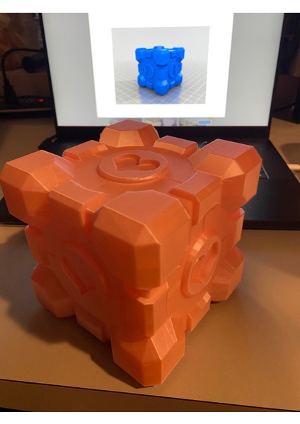 Portal Companion Cube (Türevi, Kalpli) T10493 3D