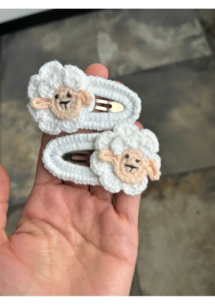 Kuzu Motifli Amigurumi Toka