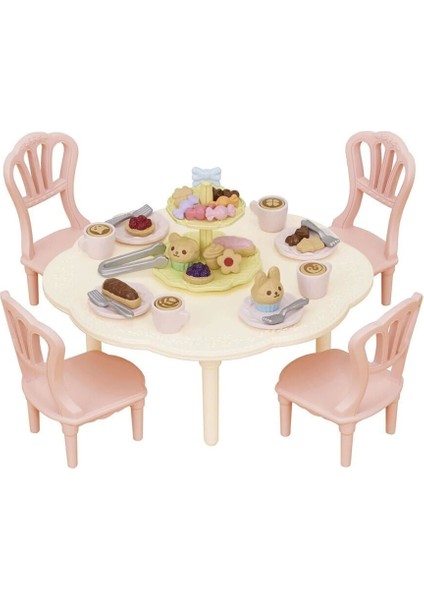 5742 Sylvanian Families Tatlı Partisi Oyun Seti (Figürler Dahil Değildir) +4 Yaş
