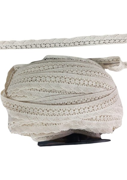 Kopanaki Dantel En 4 cm Şeritli Krem 1 Metre