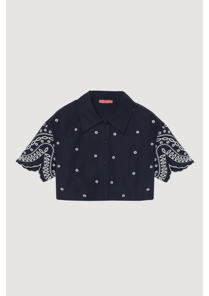 Mini Çiçek Işlemeli Kolları Nakışlı Gömlek Lacivert fiyatları