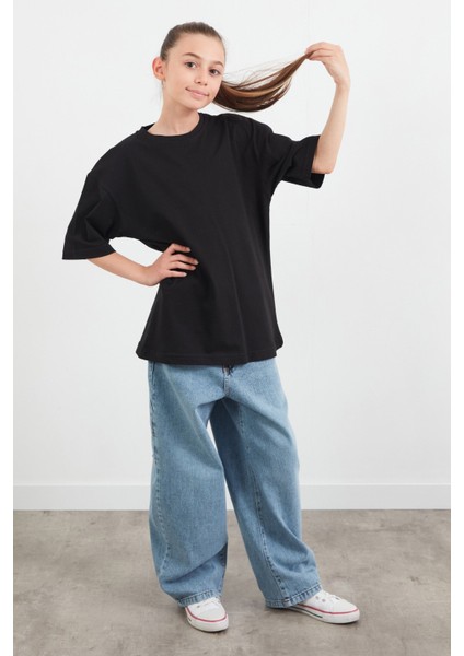 Sırtı Gül Baskılı Kız Çocuk Tişört