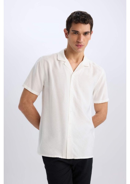 Modern Fit Yazlık Polo Yaka Basic Düz Kısa Kollu Gömlek V8406AZ25SM modelleri