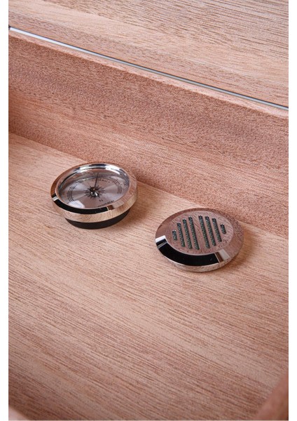 Doğal Ahşap Kaplama Humidor - 75’li Klasik Puro Kutusu - PHUM093 fırsatları